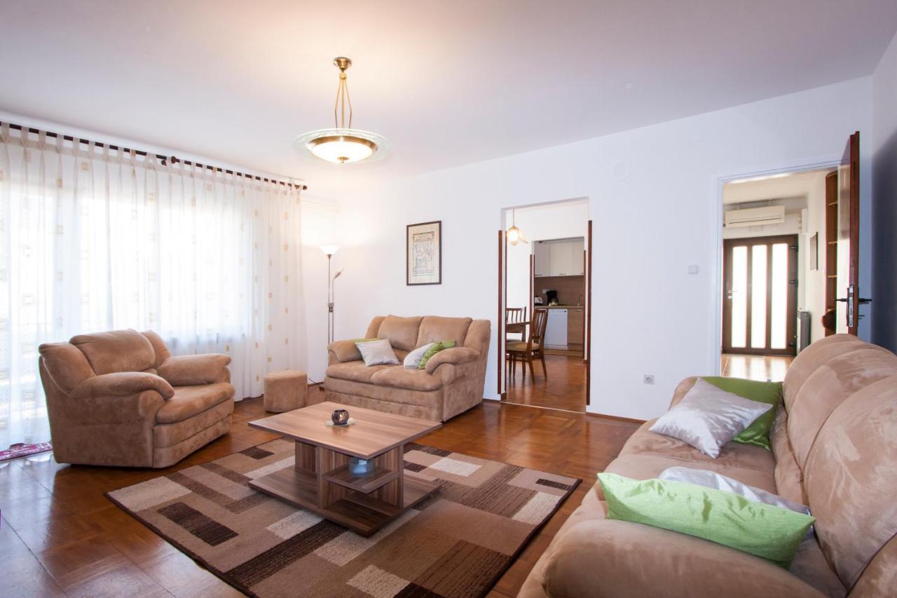 Apartment Nola By Rent Istria Porec Bagian luar foto